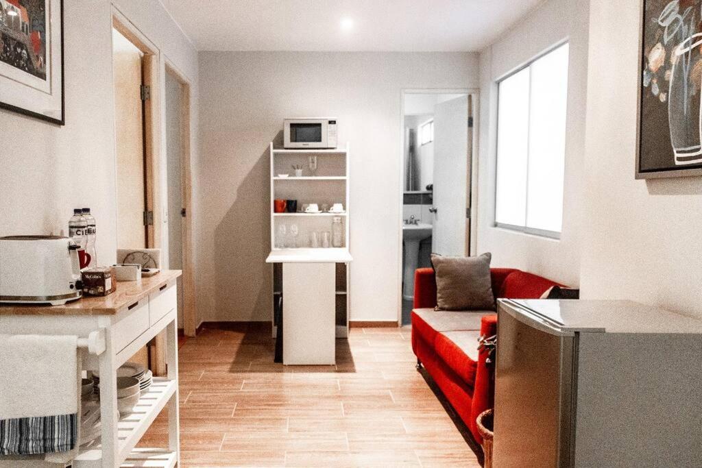 Confortable And Functional Apartment In Miraflores ! Lima Bagian luar foto